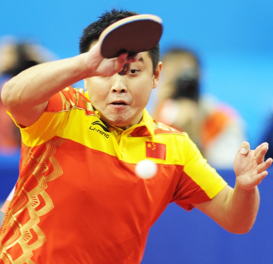 英格兰队险胜韩国队，王皓点燃赛场